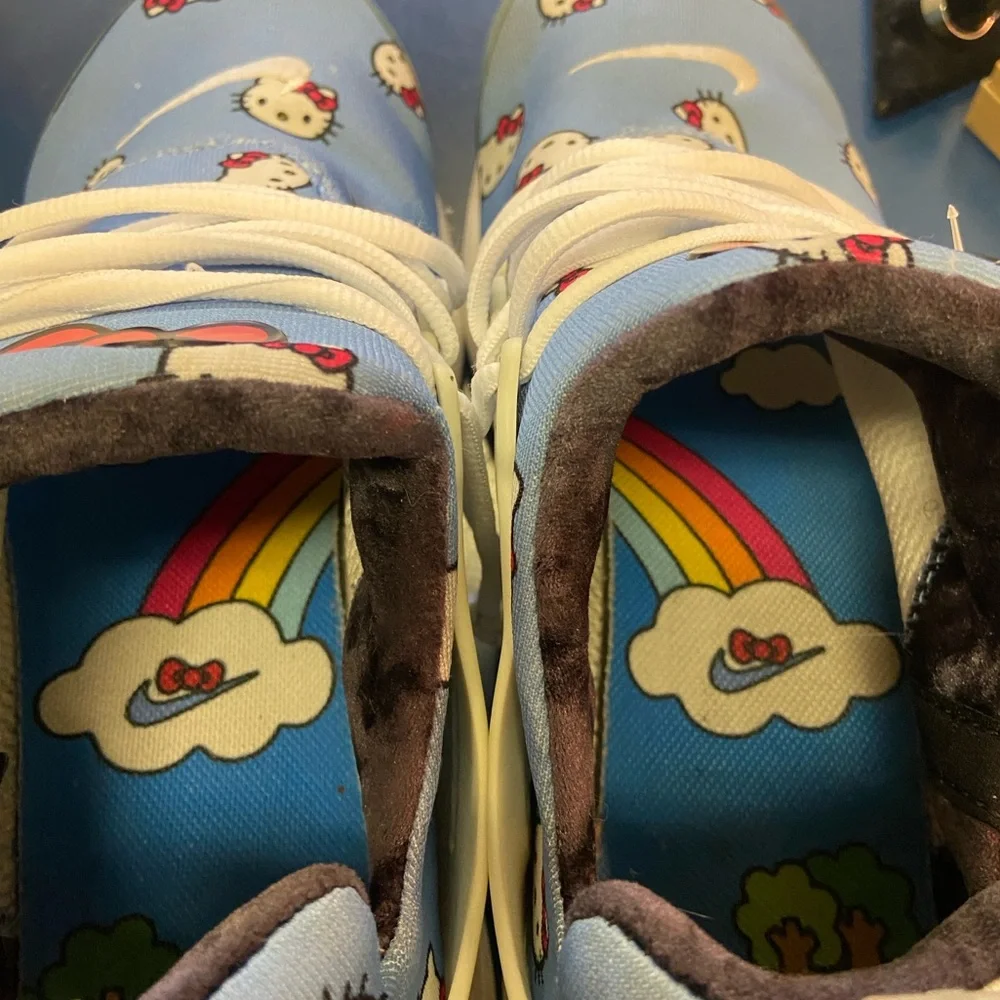 Hello Kitty Sanrio Nike Men’s Size 14 Good Condition - Picture 5 of 11